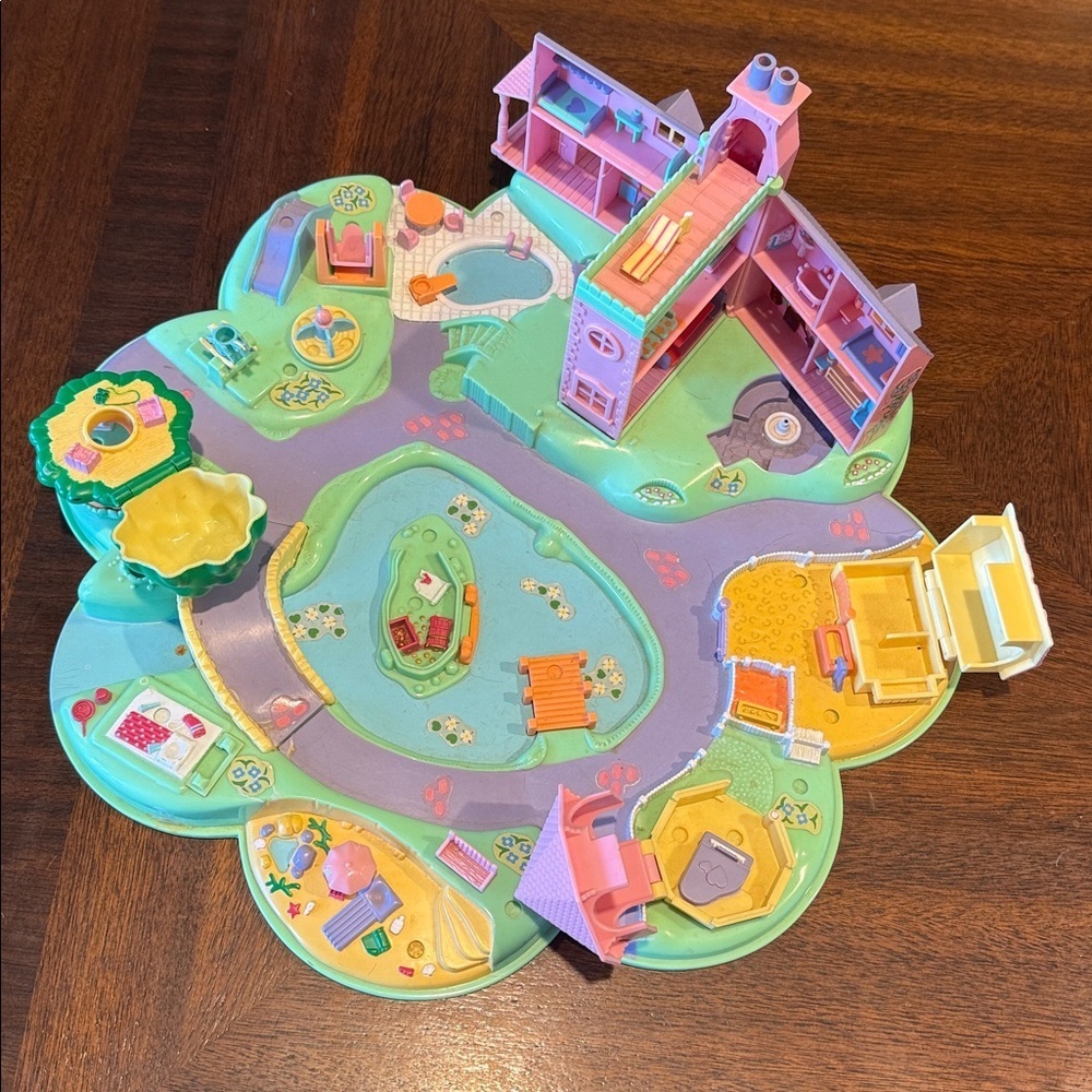 Vintage Polly Pocket 1991 - Polly’s Dream World Playtime Mansion - Picture 7 of 12